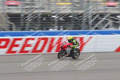 media/Oct-16-2022-Fastrack Riders (Sun) [[609ae93014]]/Level 4/Session 1 Start Finish/